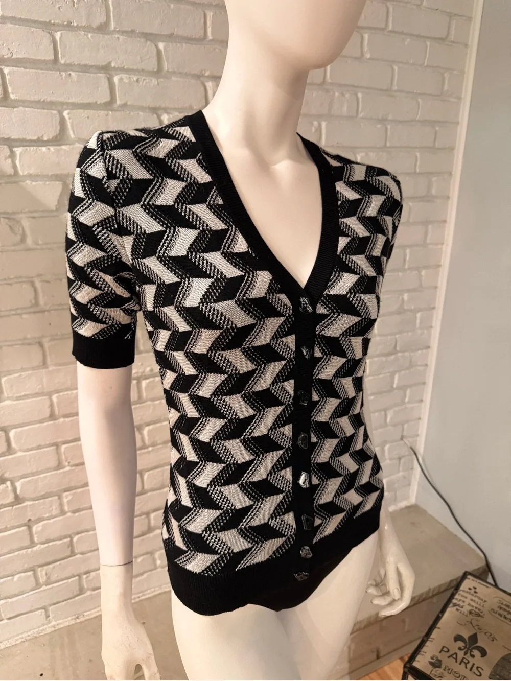 Missoni Black & Cream Chevron Knit Button Front Cardigan Top IT 42 / US 6